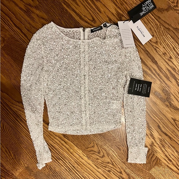 Retrofete white top size small NWT - Picture 6 of 6